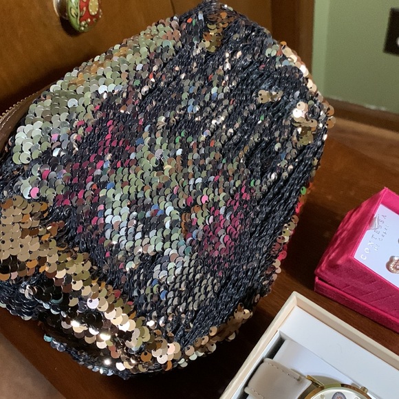 🌹MOTHER’S DAY BUNDLE 🌹All New Items!! - Picture 5 of 10